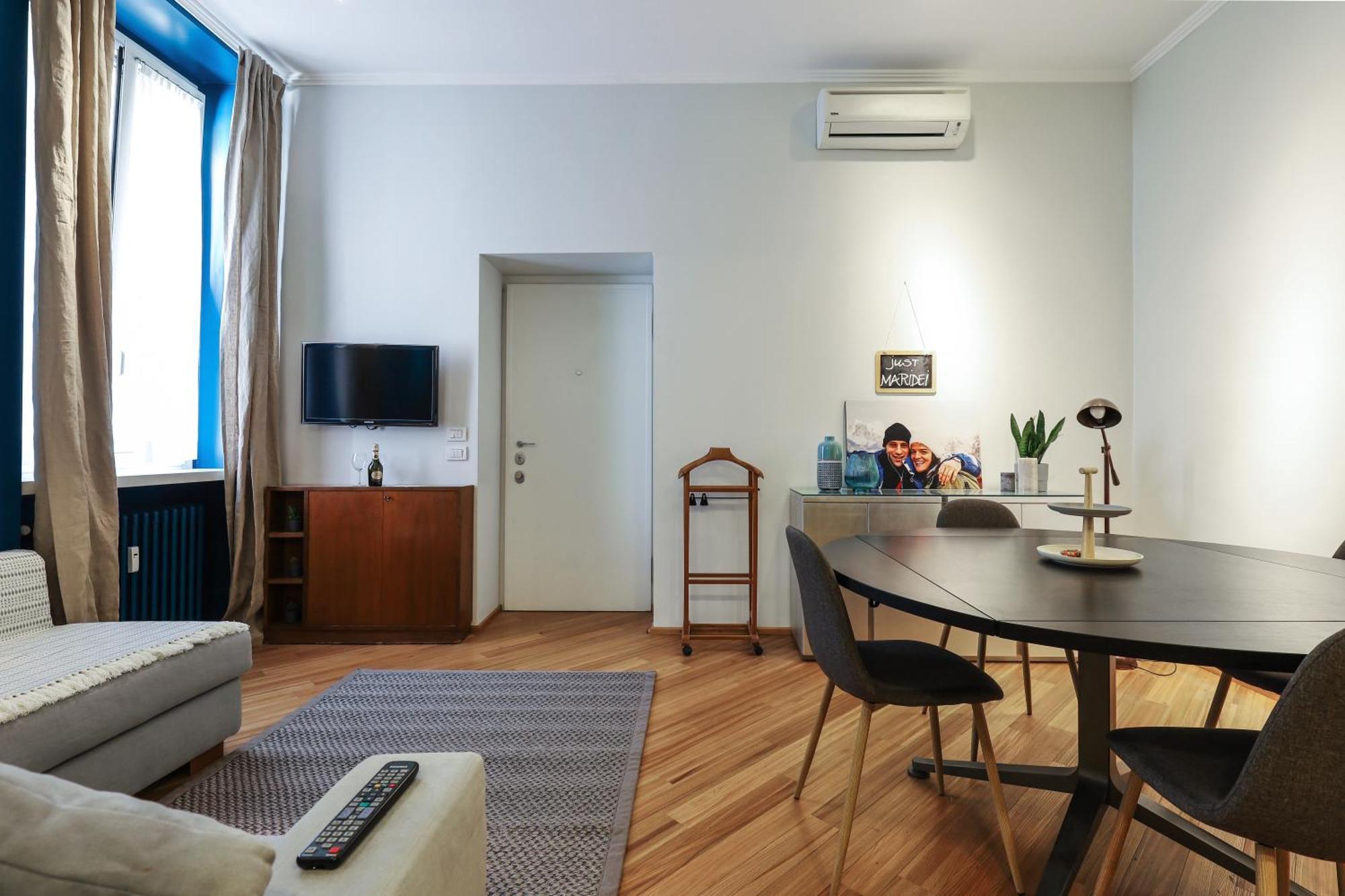 Real Jewel In Milano Cadorna Apartment Bagian luar foto