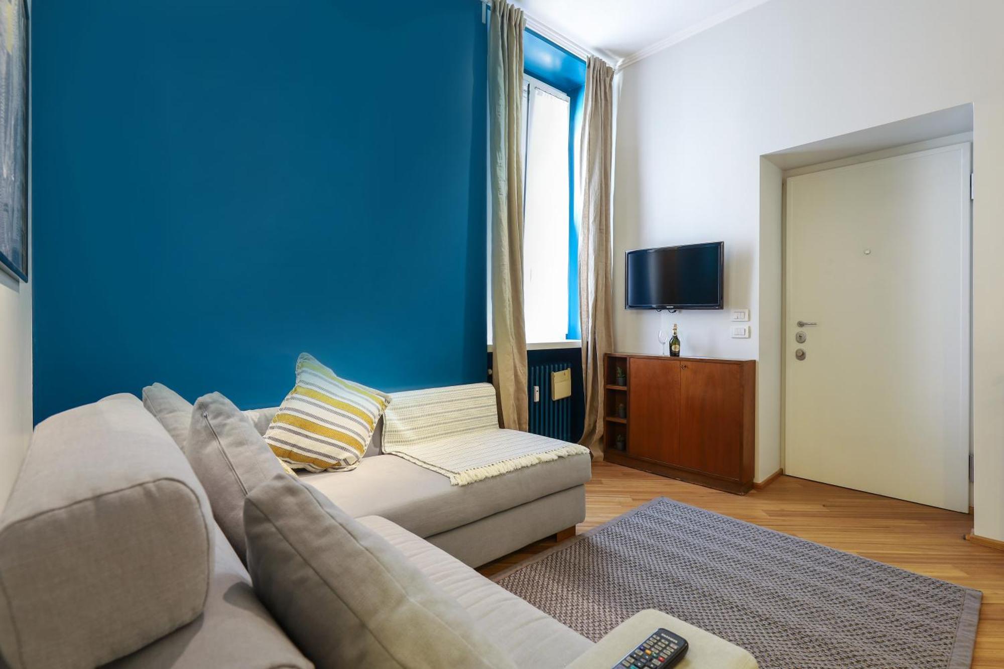Real Jewel In Milano Cadorna Apartment Bagian luar foto